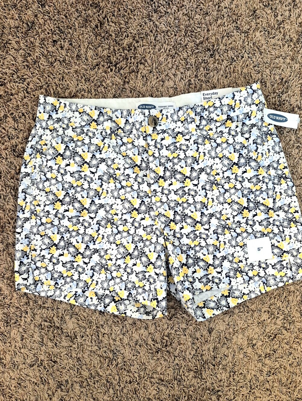 NWT Women’s Mid-Rise Floral Shorts in Yellow & White Size 6